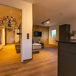 Apartment New! Tevini Alpine By We Rent *