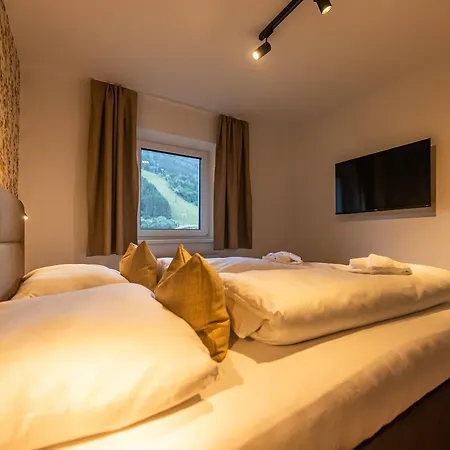 Apartment New! Tevini Alpine By We Rent Zell am See